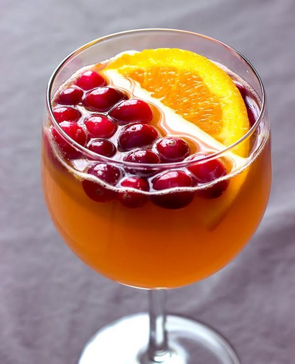 SparklingCranberrySangria-AmandaFinksofTheWholesomeDish